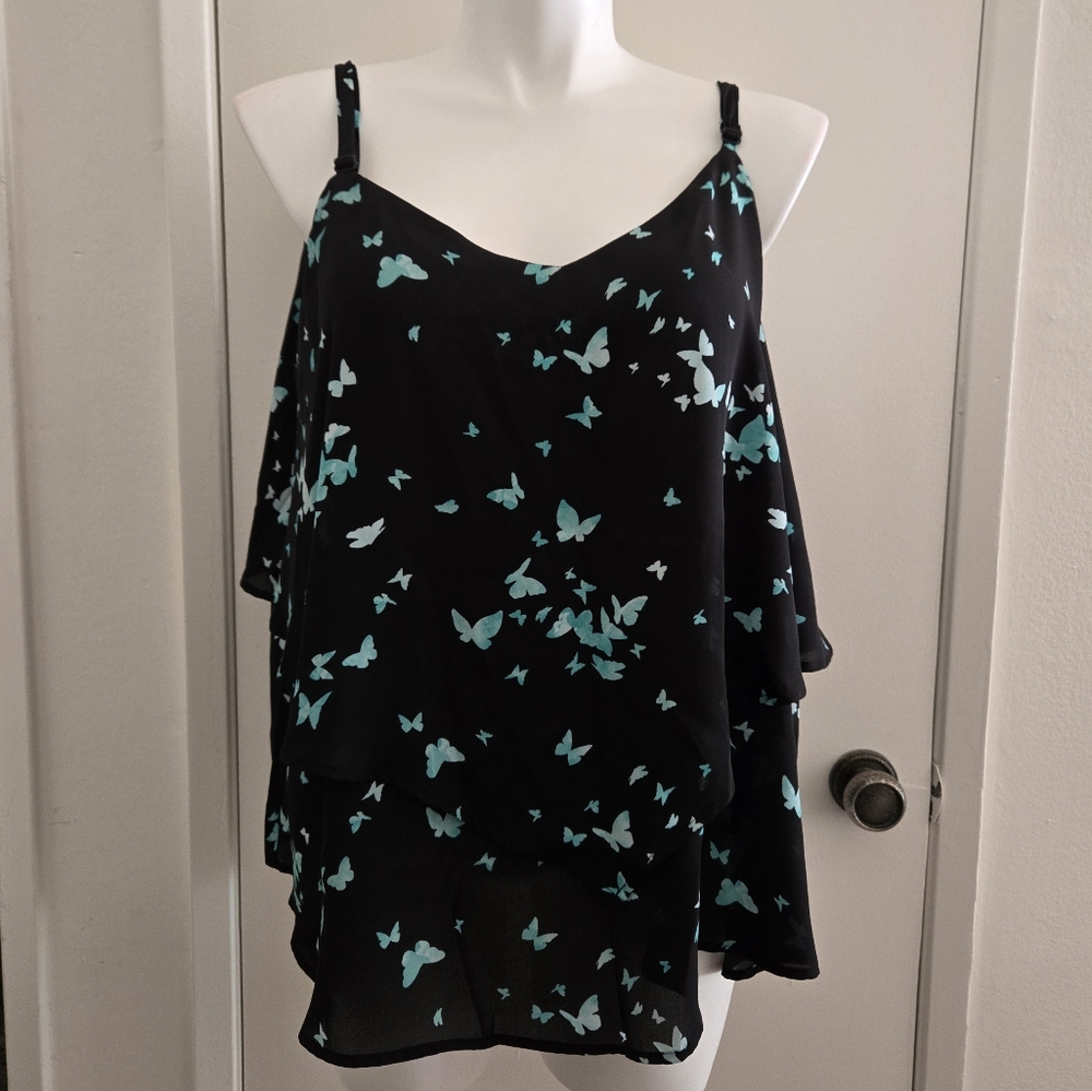 Top by Torrid - Picture 4 of 10